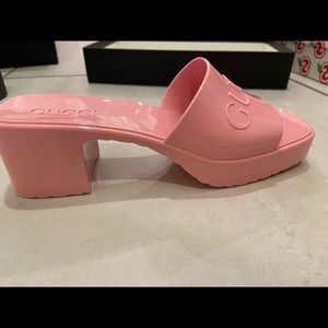 Authentic Pink gucci sandals